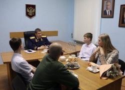 Школьники, спасшие детей из горящего дома, получили медали в Воронеже 