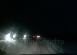 Чудовищное лобовое столкновение сняли на воронежской трассе 