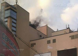 20-летняя девушка попала в больницу после пожара в «Галерее Чижова» 