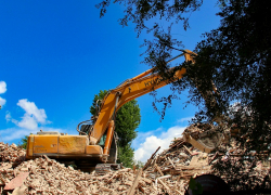 Воронежца насмерть придавило ковшом экскаватора в Нижегородской области 