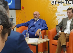 «Мы уже в Третьей мировой войне»: политик из Австрии сделал сенсационное заявление на международном форуме в Воронеже 