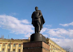 В День памяти и скорби воронежские власти перекроют движение около памятника Черняховскому