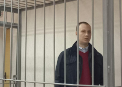 Дебошир Роберт Гилман признал вину в драках с сотрудниками воронежской колонии