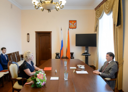 Почти за год Надежда Савицкая добилась расположения у губернатора Воронежской области