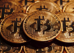 25-летнюю девушку из Воронежа отправили под домашний арест за отмывание биткоинов