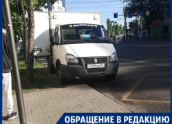 Скорую разруху недавно облагороженной автобусной остановки предвидели воронежцы