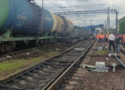 Сошедший с рельсов поезд привел к прокурорской проверке в Воронежской области 