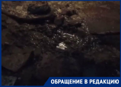 С подвалом, полным фекалий, воронежцы вынуждены встречать Рождество