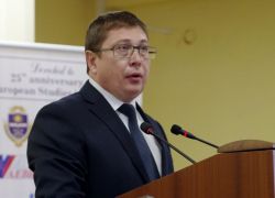 Ректор ВГУ и депутат Ендовицкий разбогател на 850 тыс и купил новый Lexus