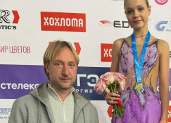 «Какая мерзость»: что известно о конфликте мамы воронежской фигуристки и Евгения Плющенко 