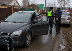 В Воронежской области оставленный с ключами Ford привлек внимание приезжего угонщика