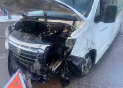 Новые подробности ДТП с тремя машинами и маршруткой озвучила полиция