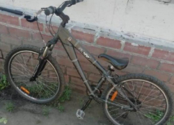 Парень и девушка сделали бизнес на ворованных велосипедах в Воронежской области