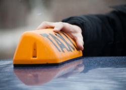 18-летний воронежец избил таксиста и угнал его автомобиль 