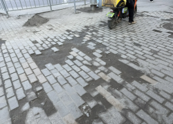 Плитка в Воронеже оттаяла с приходом весны