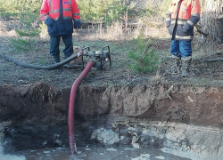 Утечка в трубе оставила микрорайон Воронежа без воды