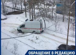 «Скорая» не смогла выехать из заснеженного двора в Воронеже