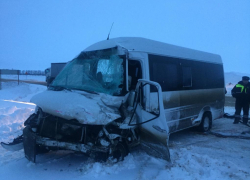 В ДТП с двумя автобусами под Воронежем погиб водитель