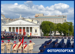 Залпы Победы и прекрасная рота: как прошел парад 9 мая в Воронеже 
