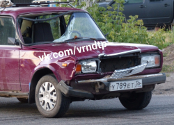 17-летний воронежец въехал на ВАЗе в толпу дерущихся мужчин 