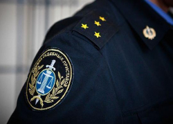 Смешным штрафом отделался воронежский пристав за взятку