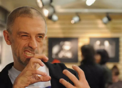 Эдуард Бояков может делать всё с туторками-матуторками МХАТа