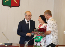 В Воронежской области вручили награду матери погибшего на Украине 19-летнего солдата