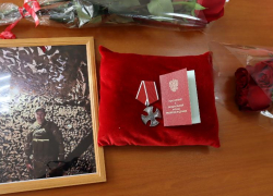 «Всегда останется в наших сердцах»: воронежский боец СВО награжден орденом Мужества посмертно