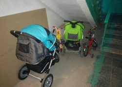 В Воронеже при загадочных обстоятельствах загорелась коляска