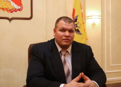 Виктора Владимирова тепло проводили из мэрии Воронежа