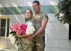 Свадьба в стиле «милитари»: боец СВО и волонтер поженились в воронежском райцентре