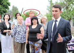 Вместе с и.о. мэра Воронежа Геннадием Чернушкиным на встречу с жильцами приехал  Николай Сапелкин