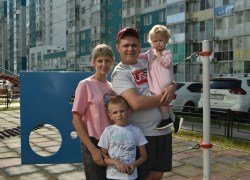 В новых жилых комплексах в Воронеже прошел праздник «Здравствуй, школа»