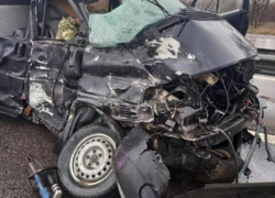 Как фура перемолола минивэн в смертельном ДТП, показала воронежская полиция