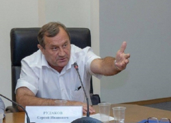 Лидер воронежской КПРФ остудил орлов из гордумы, выступивших против Путина