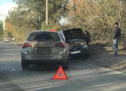 Автомобилистка на Lada Priora жестоко поплатилась за выезд на встречку в Воронеже