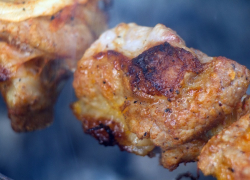 Днём в Воронеже полыхала шашлычная в частном доме