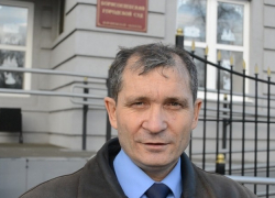 Обидевший коммуниста Сухинина борисоглебский налоговик переведён на другую должность