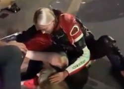 Мотоциклист сбил девушку у Кольцовского сквера в Воронеже