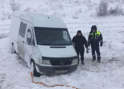 Унесенный ветром: белгородца сдуло с воронежской трассы, но его спасли наши ГАИшники
