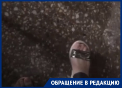 Коронавирусная уборка УК "затопила" подъезд в Воронеже  