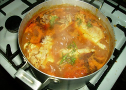 В детском саду Воронежа воспитатель опрокинула кастрюлю с горячим супом на голову ребенка