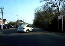 Такси устроило бильярдное ДТП на воронежской дороге