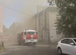 Серьёзный пожар случился в супермаркете «Перекрёсток» в Воронеже 