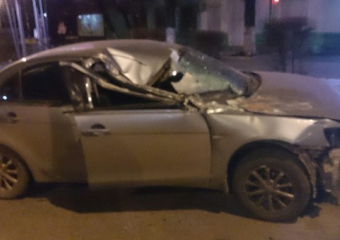 В Воронеже легковушка врезалась в припаркованную ГАЗель 