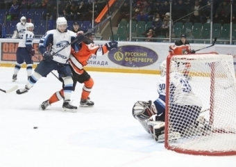 Воронежский «Буран» разгромили хоккеисты «Ермака» в Ангарске