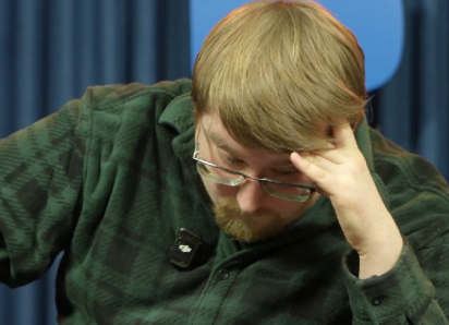 «Да пошла ты»: ссора влюбленных из-за подарков попала на видео в Воронеже 