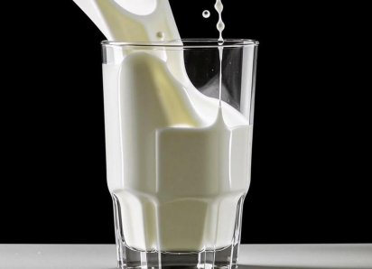 Кому и зачем нужно безлактозное молоко, рассказали эксперты в Воронеже