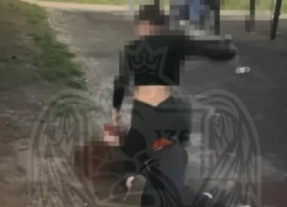 Били ногами: жестокое избиение школьницы попало на видео в Воронеже