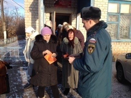 Жителей частного сектора Воронежа предупредили о правилах пожарной безопасности